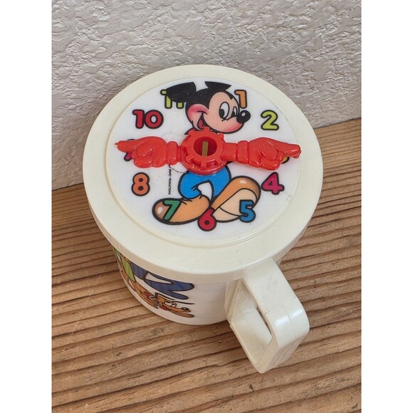 Vintage Walt Disney Mickey Mouse & Friends Plastic Cup w Clock Lid Superseal - Picture 4 of 15